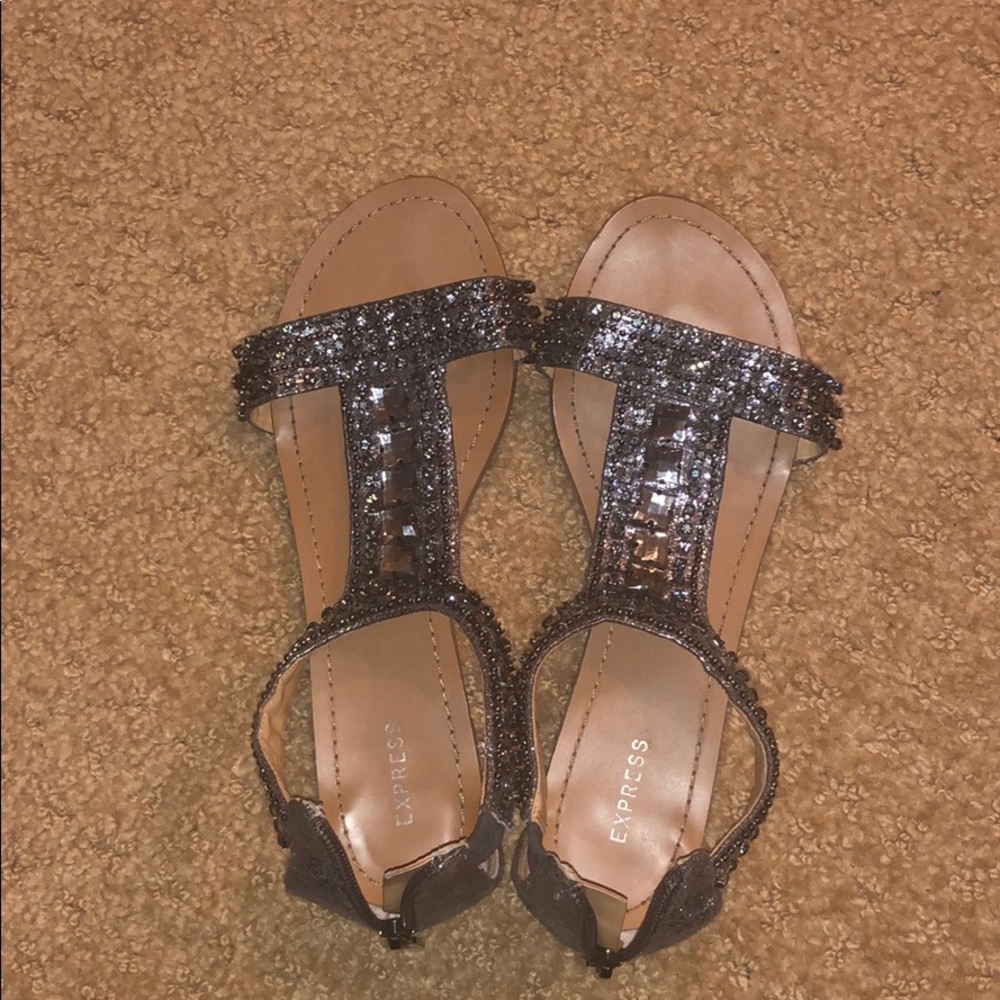 Express sandal - size 7